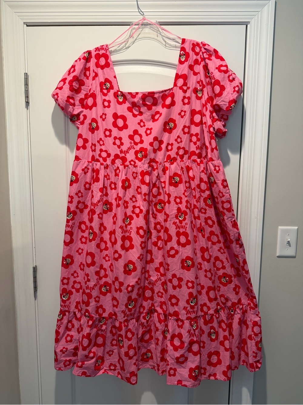 NEW WTAGS❤️DISNEY PARK DRESS WOMANS PLUS 3X  Pink & Red Minnie Floral Midi Dress